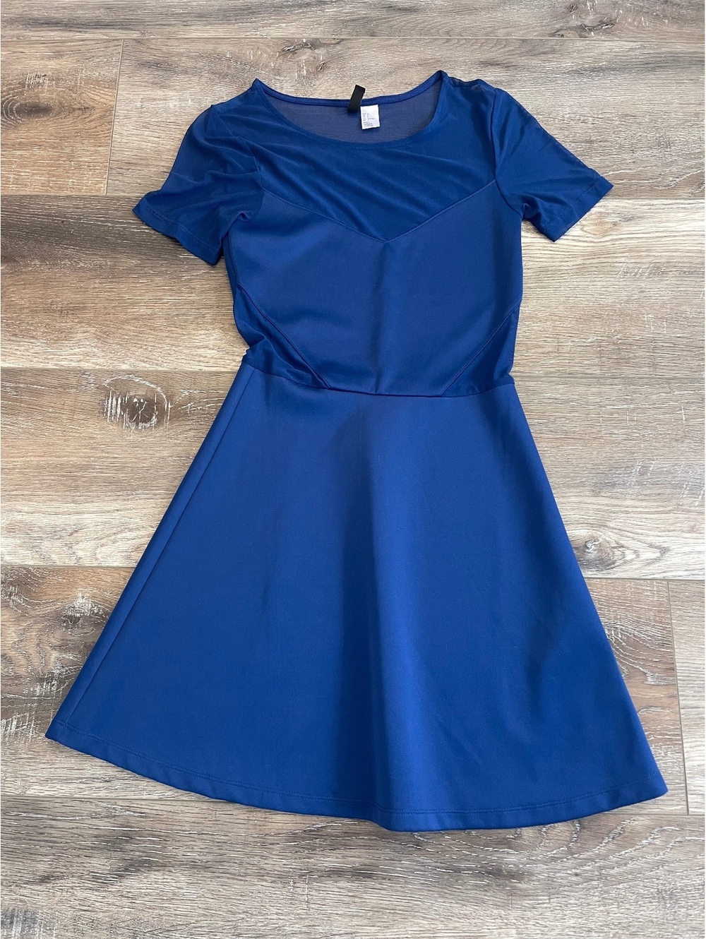 Divided dress worn once size 6